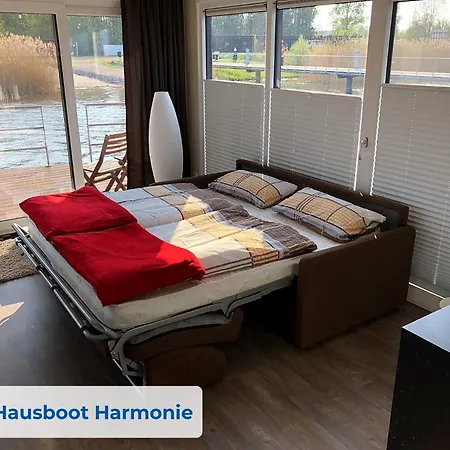 Hausboot Harmonie Botel