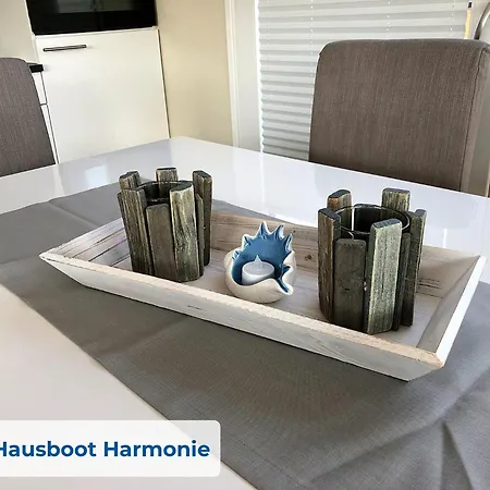 Hausboot Harmonie *
