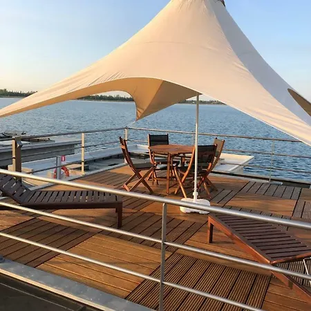 Hausboot Harmonie Bitterfeld-Wolfen