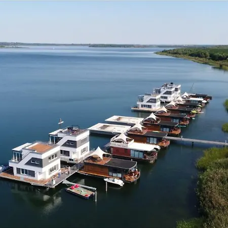 Úszó hotel Hausboot Harmonie *