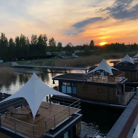 Úszó hotel Hausboot Harmonie