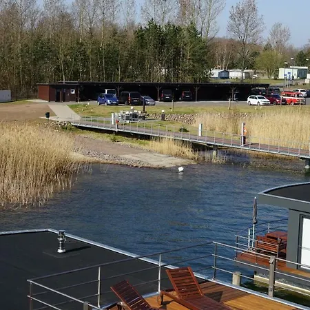 Hausboot Harmonie * Bitterfeld-Wolfen