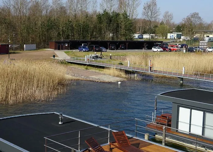 Hausboot Harmonie * Bitterfeld-Wolfen